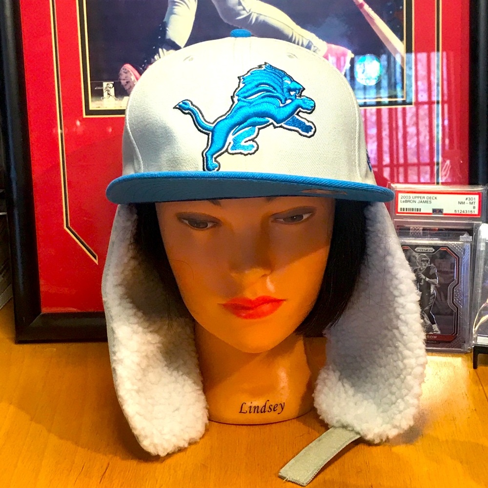 Detroit Lions Hat cap ear flaps muffs NEW Size 7